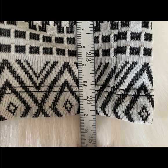 Mimi Chica White&Black Pattern Pencil Skirt NWOT Size S - Picture 12 of 12